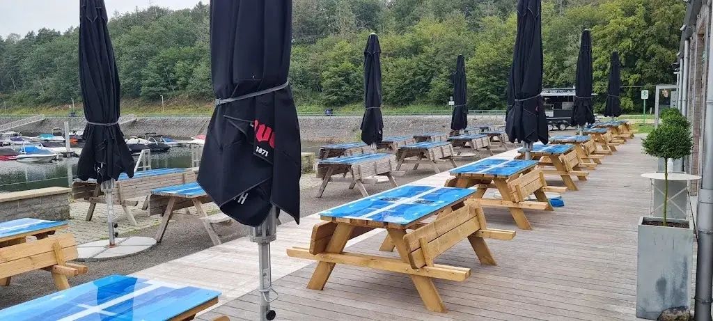 L' Heure Bleue restaurante en Cerfontaine