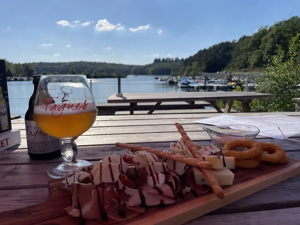 L' Heure Bleue_Cerfontaine_slider_image_3