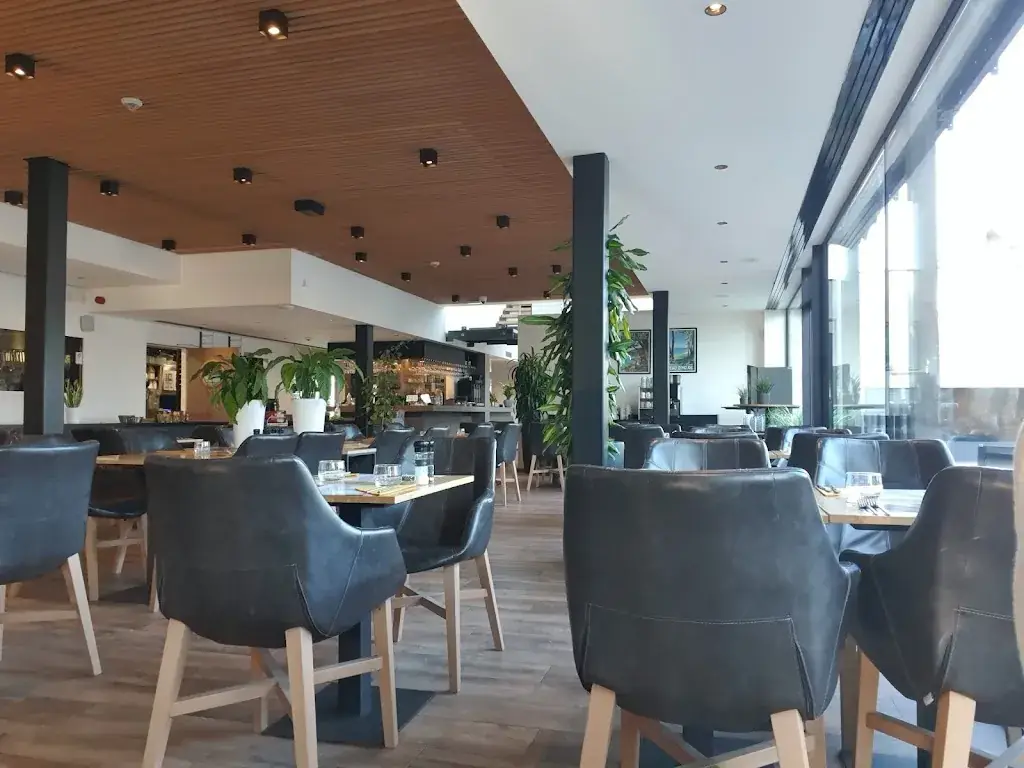 La Brasserie des Lacs restaurante en Froidchapelle