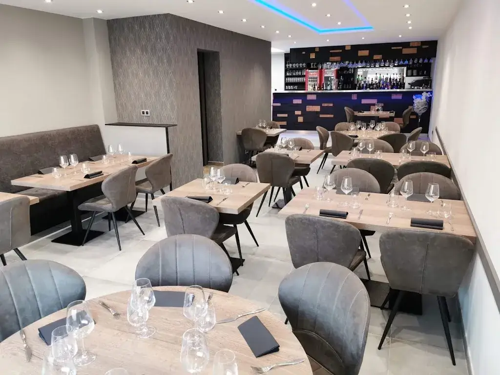 Restaurant Les Arcades restaurante en Chapelle-lez-Herlaimont