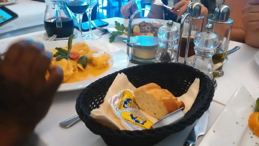 Menü_La Fontana d'Aldo e Tino_Chapelle-lez-Herlaimont_Bild_5