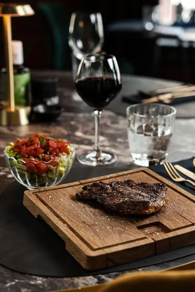 W Tapas Resto Bar_Charleroi_slider_image_3