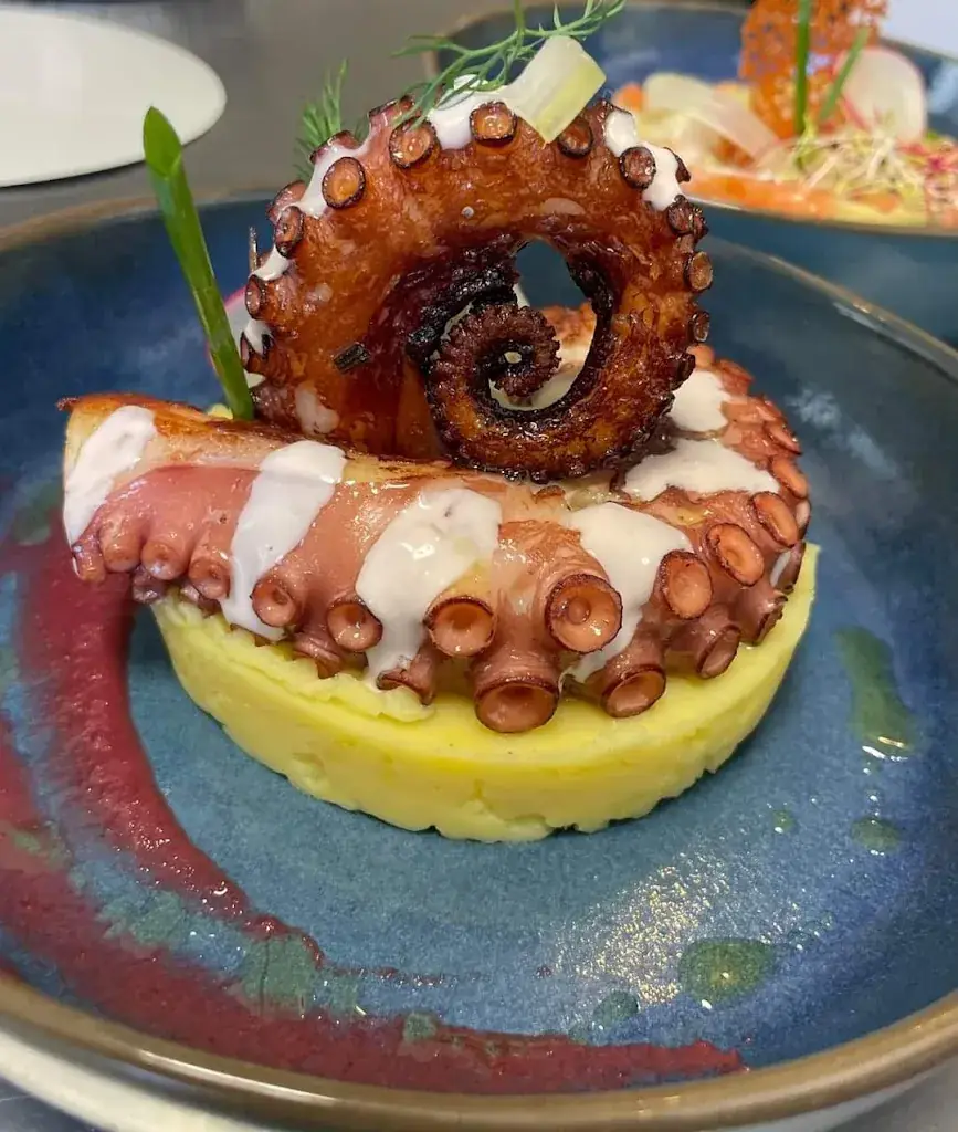 Two brothers_Bütgenbach_slider_image_3