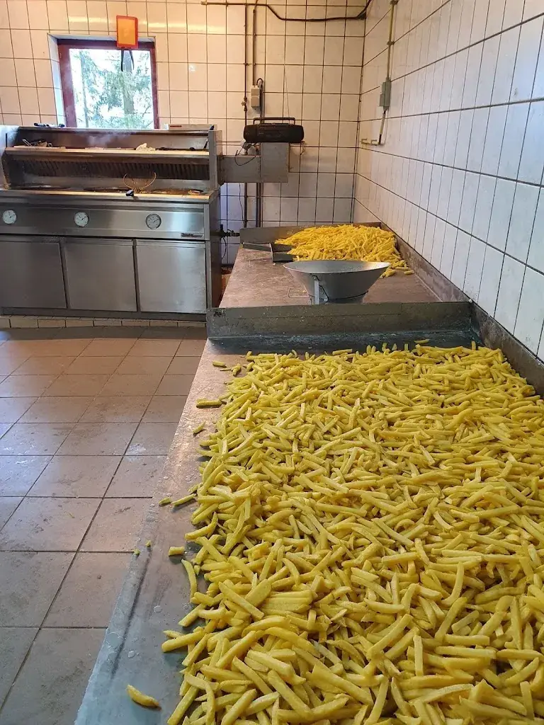 Friterie Chez Alina_Bütgenbach_slider_image_2