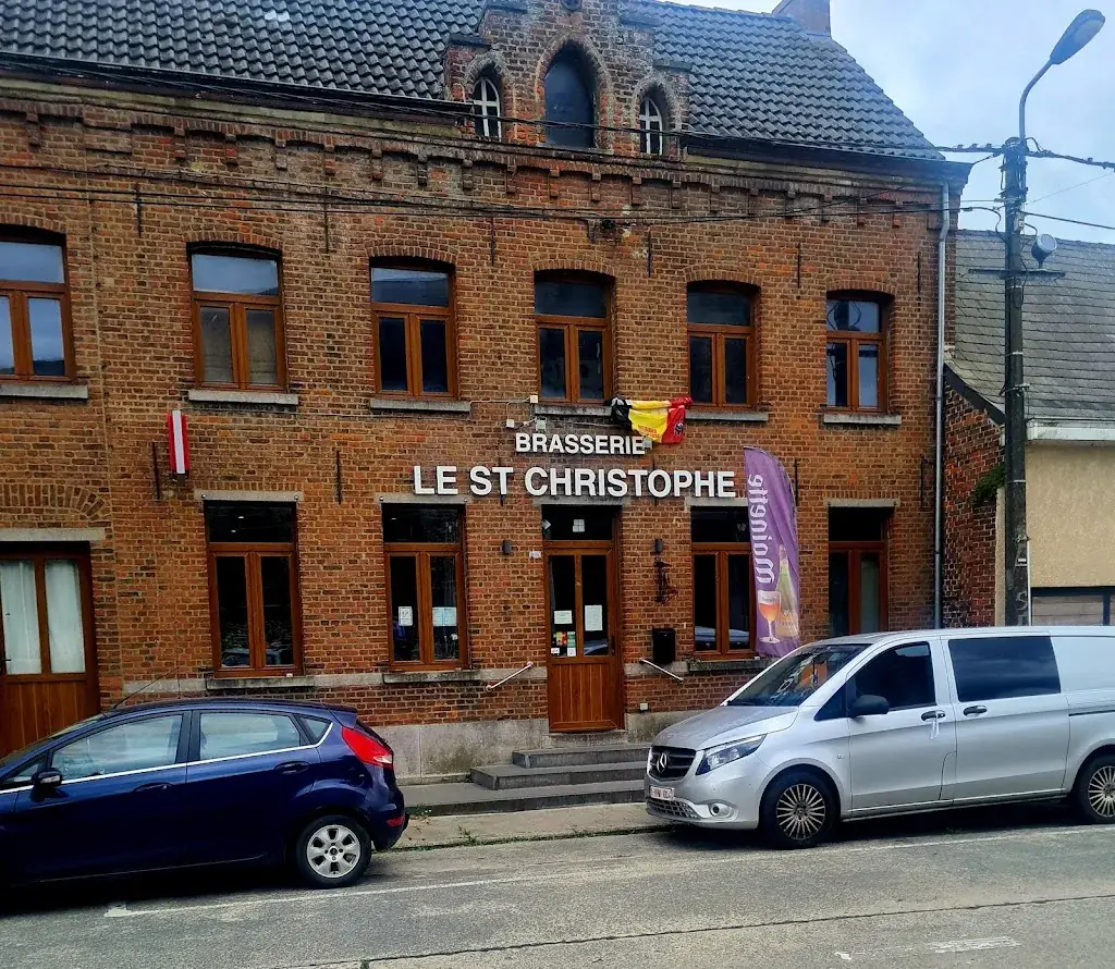 Etienne Udo Roosen_Brasserie le Saint-Christophe_Chièvres_reseña