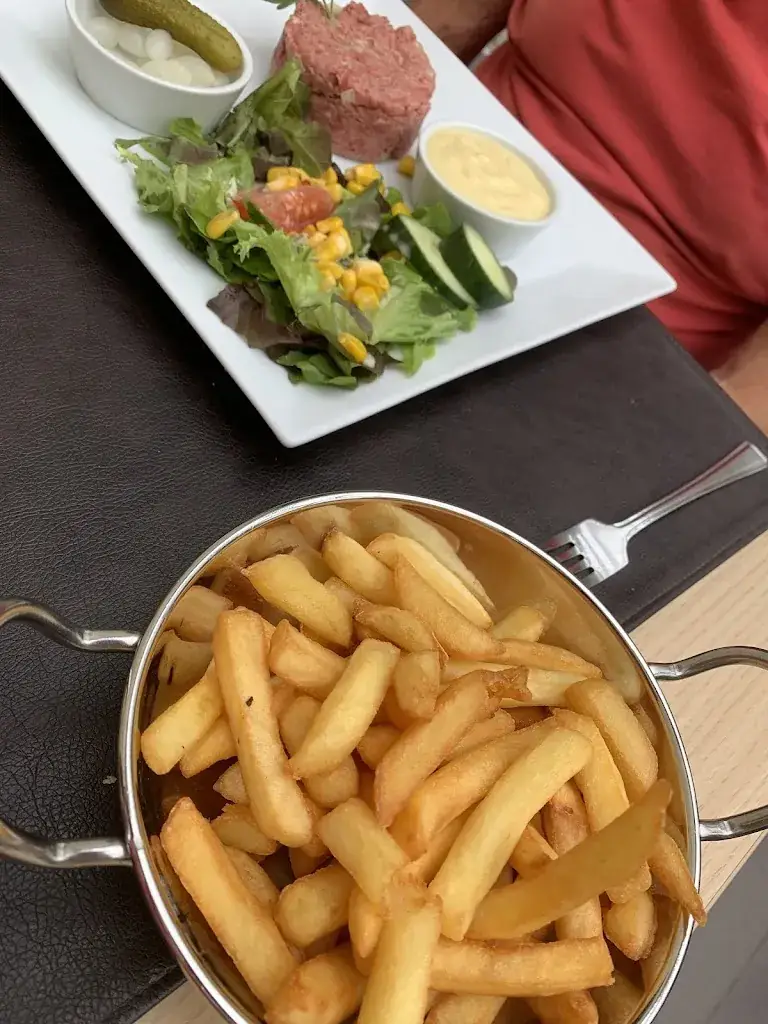 Marc_Le Moulin de la Hunelle - E.T.A._Chièvres_review