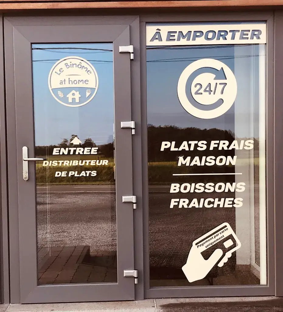 Le Binôme Gourmand Restaurant in Clavier