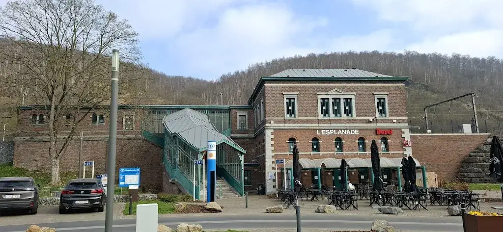 Pierre B._L' Esplanade_Chaudfontaine_review
