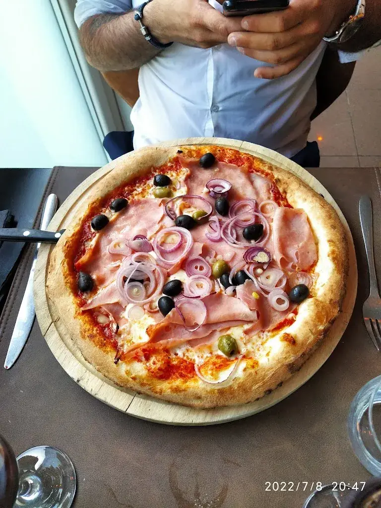 Marysol Flament_L' Aigle noir_Courcelles_Bewertung