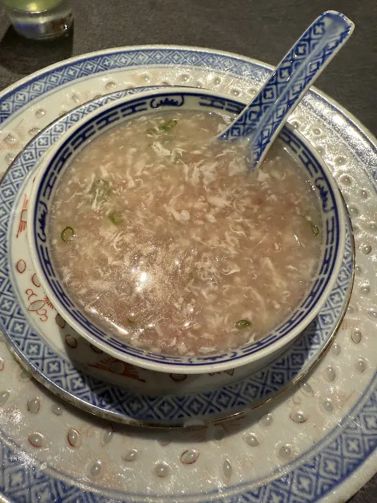 Charlie Lebert_Pavillon du Dragon_Courcelles_Bewertung