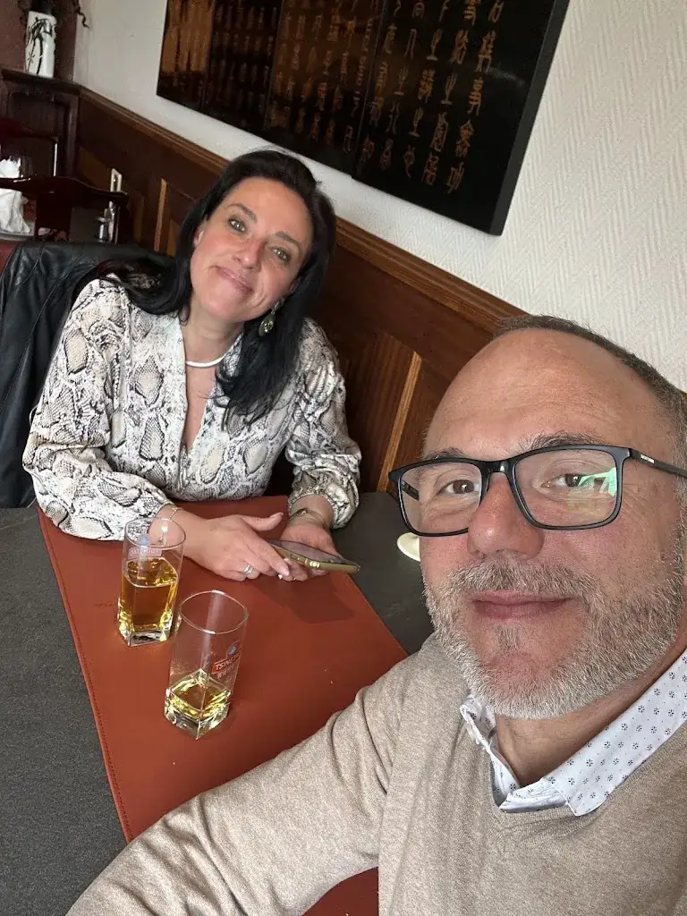 mathieu franceschini_Pavillon du Dragon_Courcelles_Bewertung