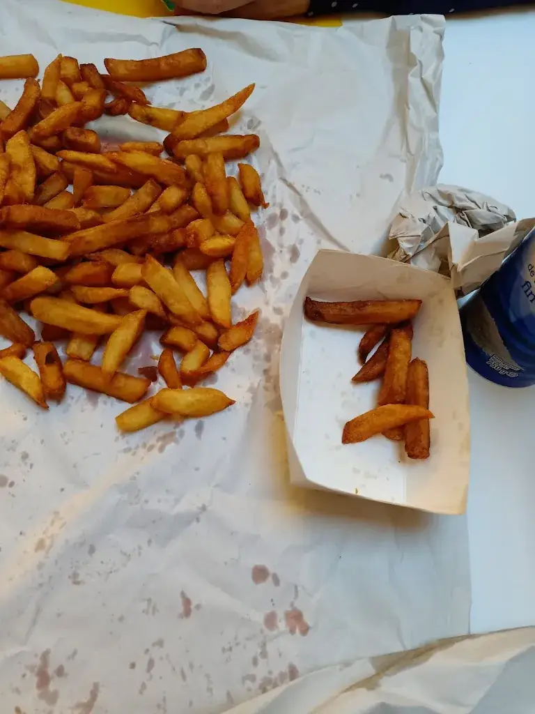 g c_Snack Chez Vincent_Colfontaine_review