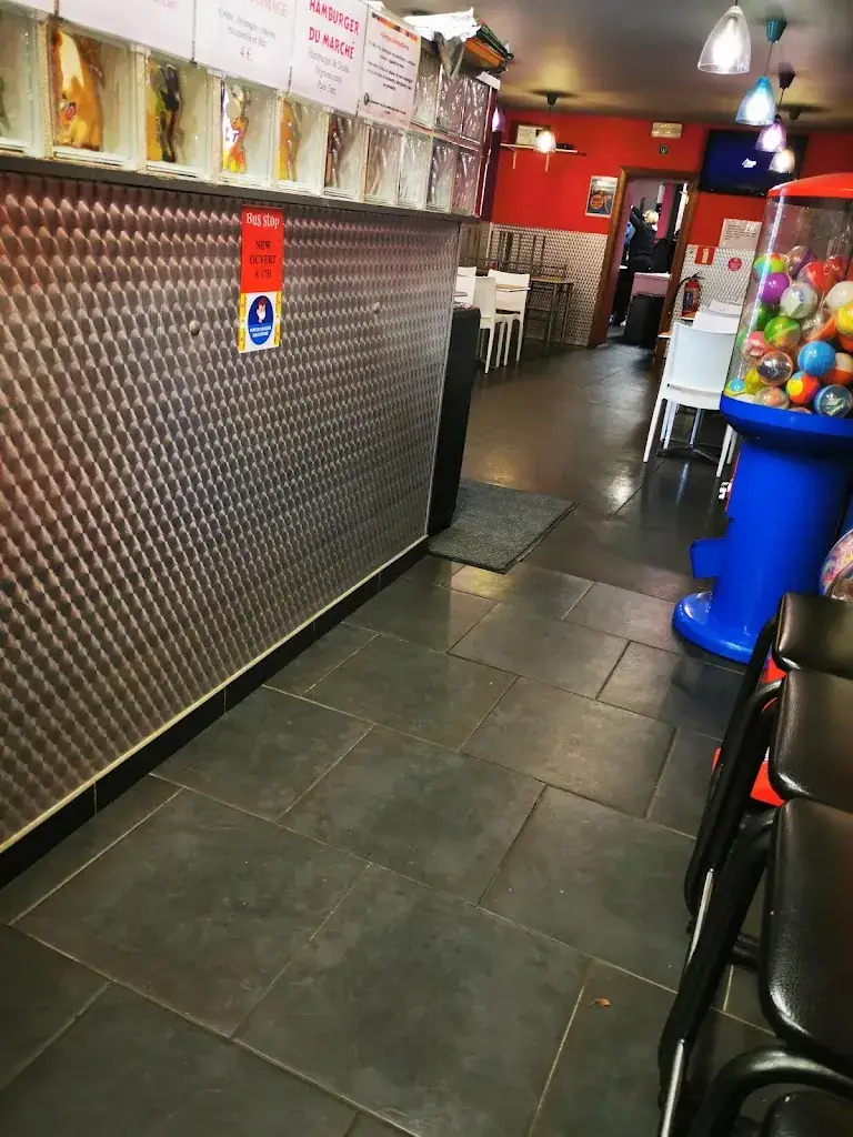 Bus Stop_Colfontaine_slider_image_3