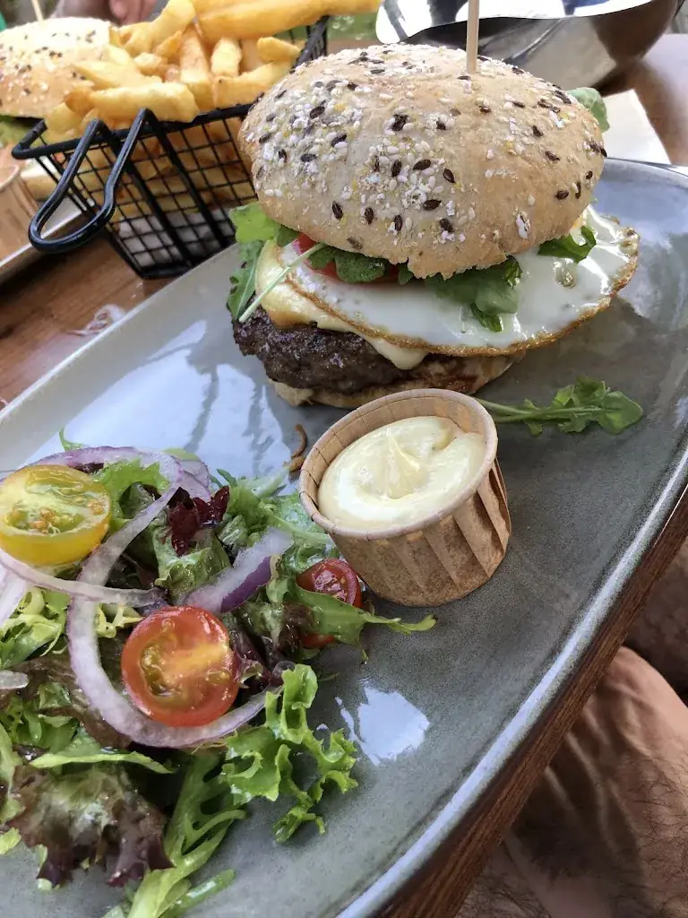 Au Tracteur_Court-Saint-Étienne_slider_image_3