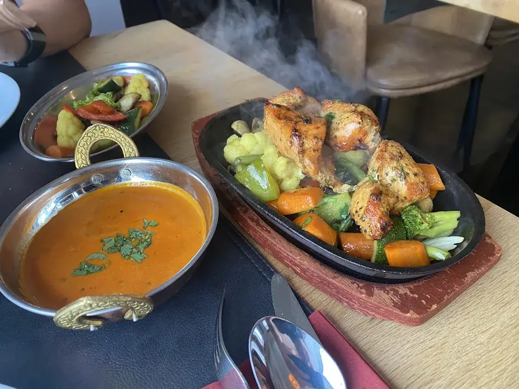 Sam VanHeukelom_Kensho Masala Restaurant_Boutersem_avis