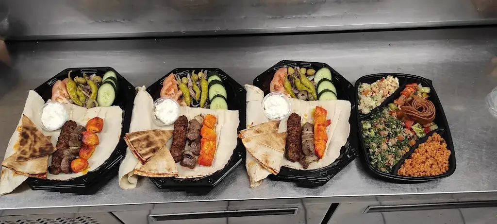 Menü_Jardins de Babylone_Court-Saint-Étienne_Bild_2