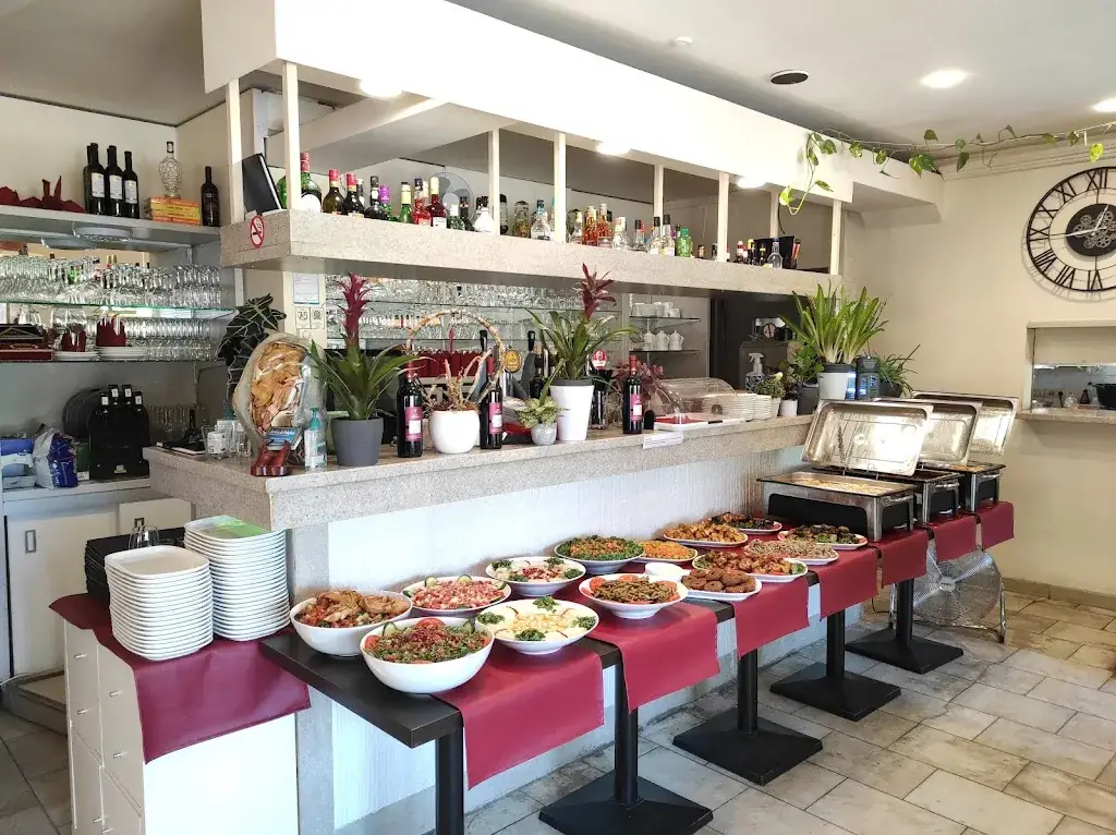 Jardins de Babylone Restaurant in Court-Saint-Étienne