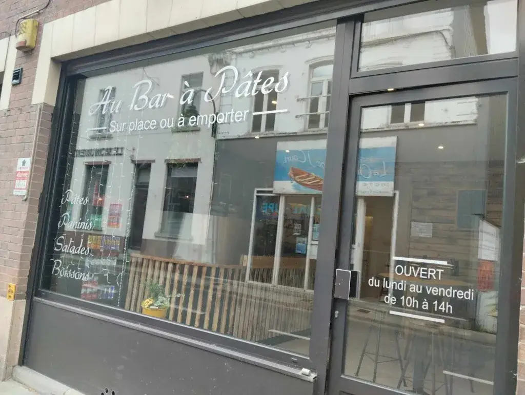 Au Bar à PÂTES restaurante en Court-Saint-Étienne