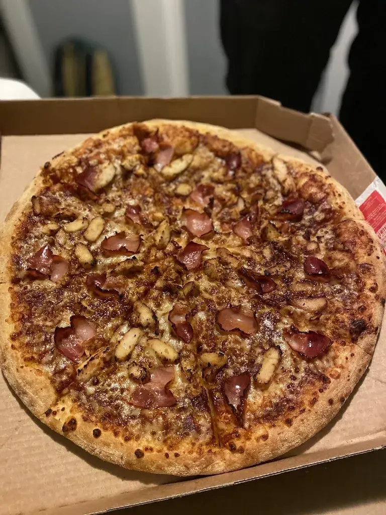 Menü_Domino's Pizza_Court-Saint-Étienne_Bild_4