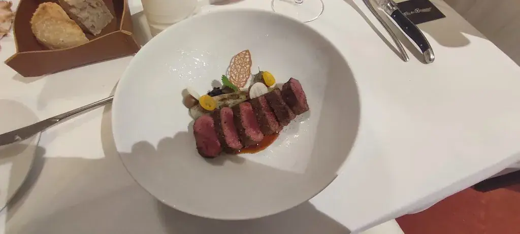 Vlad Alexandru_L'Horizon_Chaumont-Gistoux_Bewertung