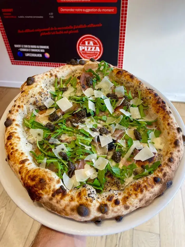 LA PIZZA_Dalhem_slider_image_2