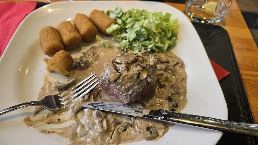 Brasserie Jeanne_Couvin_slider_image_2