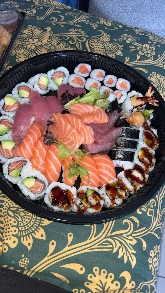 PEACE SUSHI_Boutersem_slider_image_2