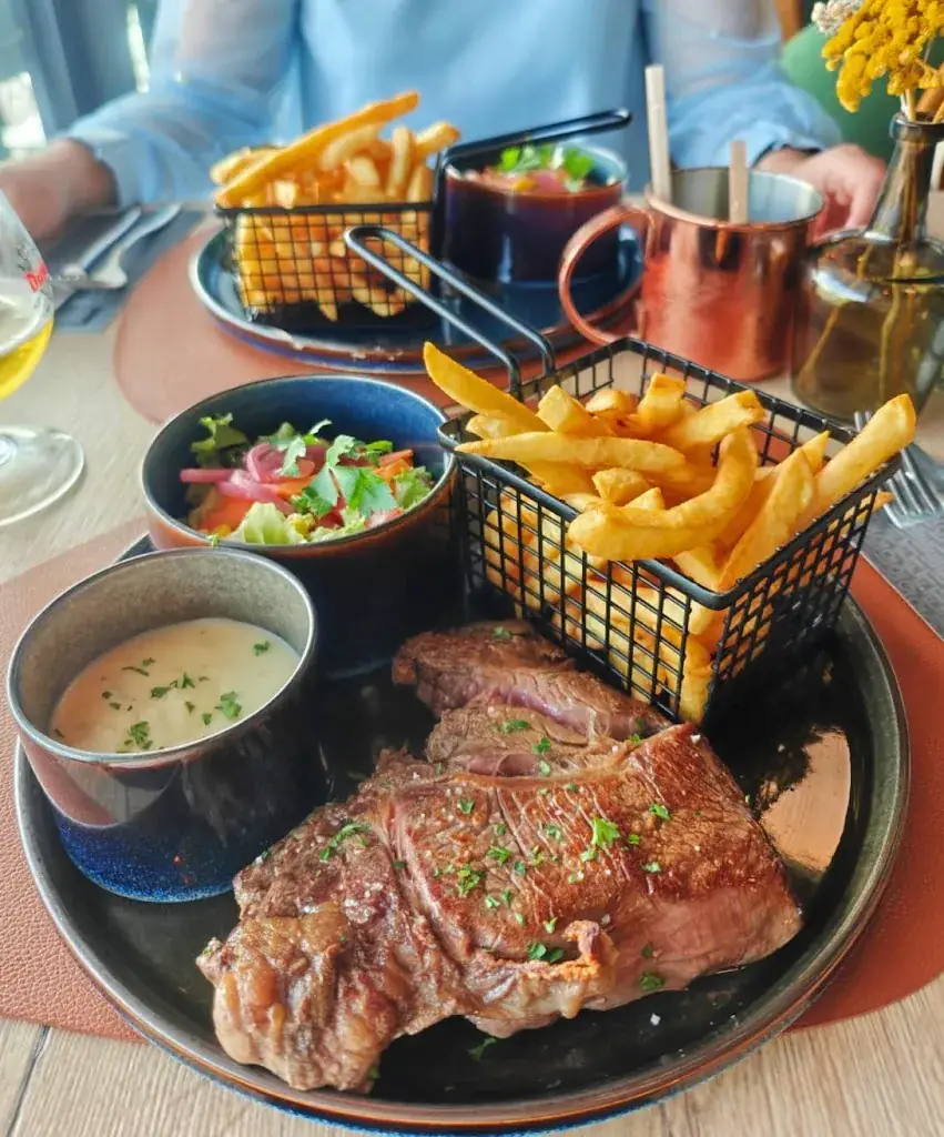 Tasha D_Le Loft - La Couvinoise_Couvin_review