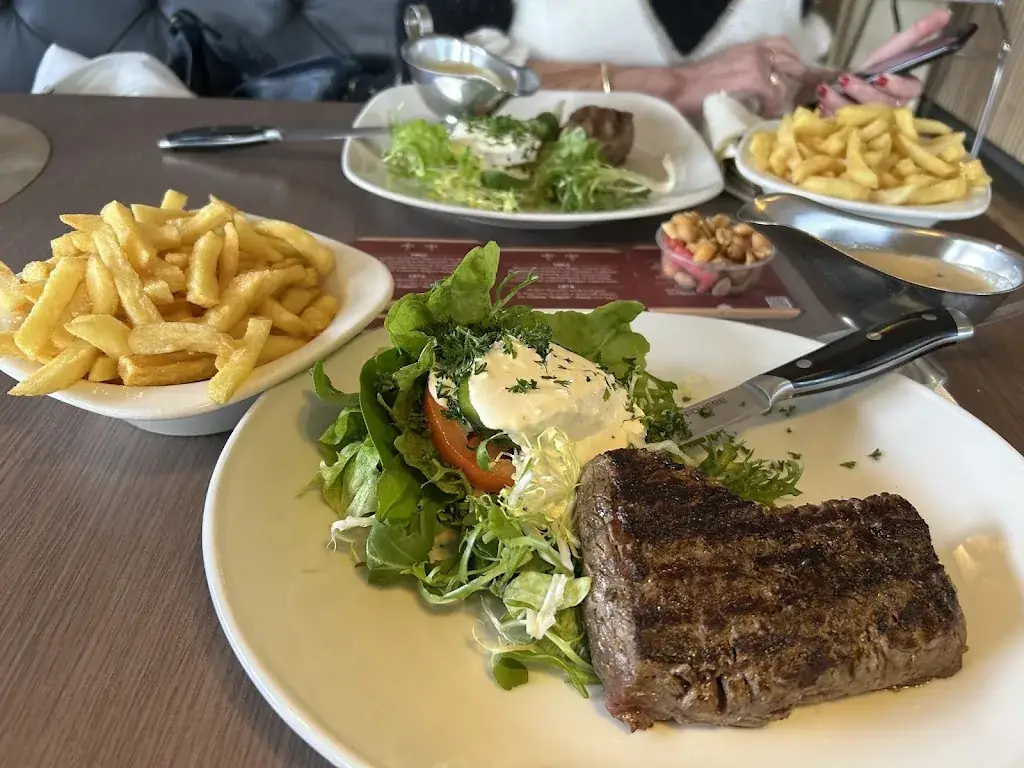 Chez Marie_Couvin_slider_image_3