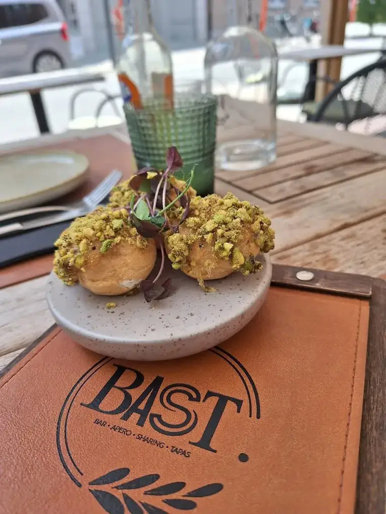 Dree Marien_Bast Bornem_Bornem_review