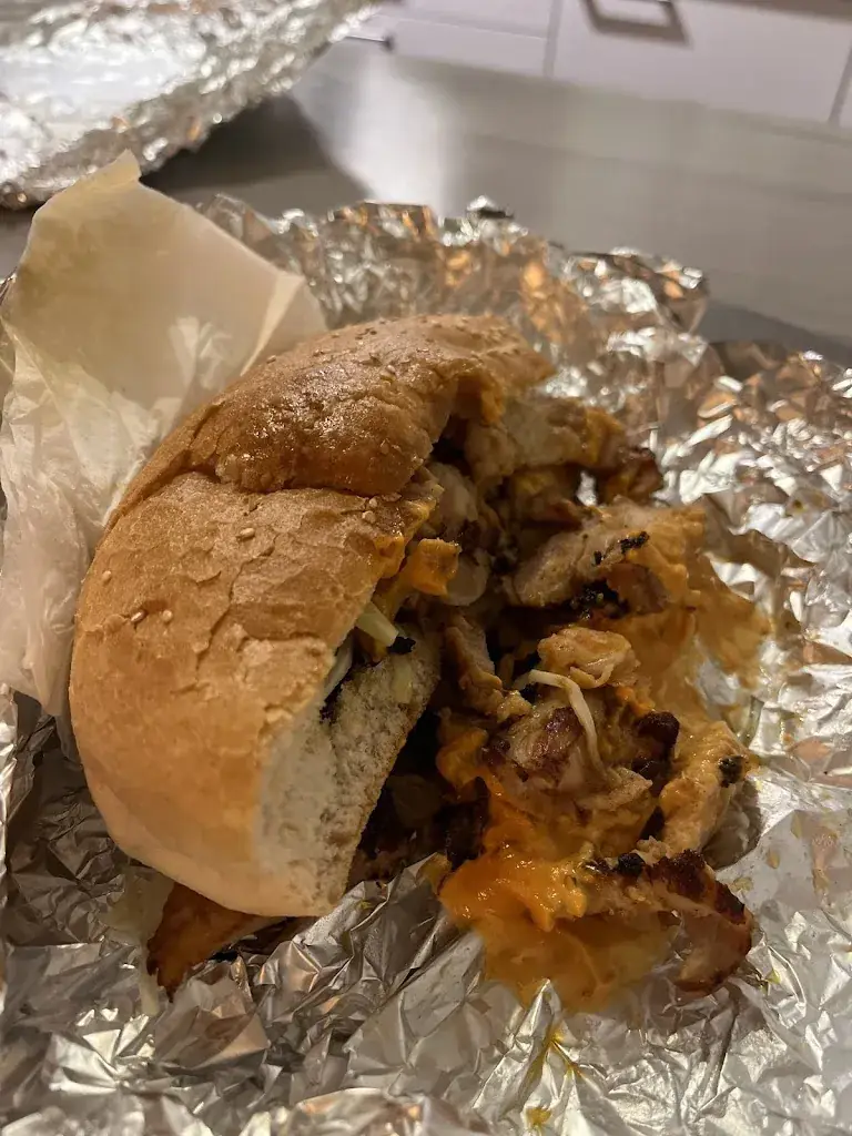 Jolien Veekmans_Friterie Laetitia_Crisnée_review