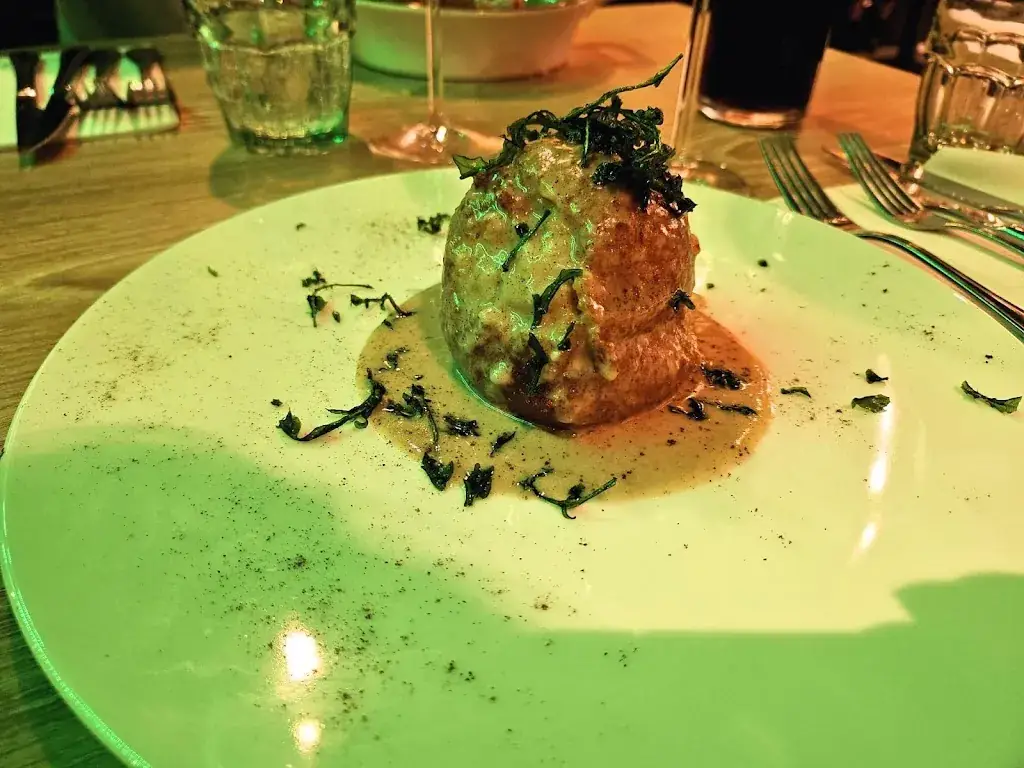 Alfons Wilbert_La Matta_Oreye_review