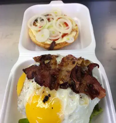 Ced's Kitchen Restaurant in Doische