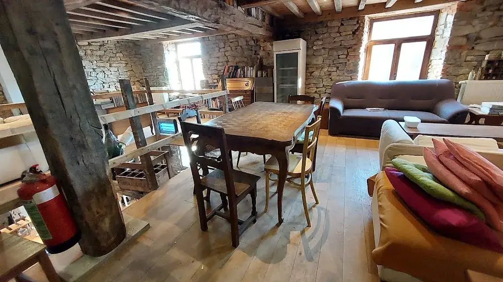 Brasserie artisanale des Eaux Vives Restaurant in Doische