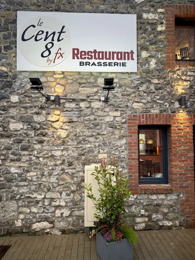 Le 108 by FX restaurant in Doische