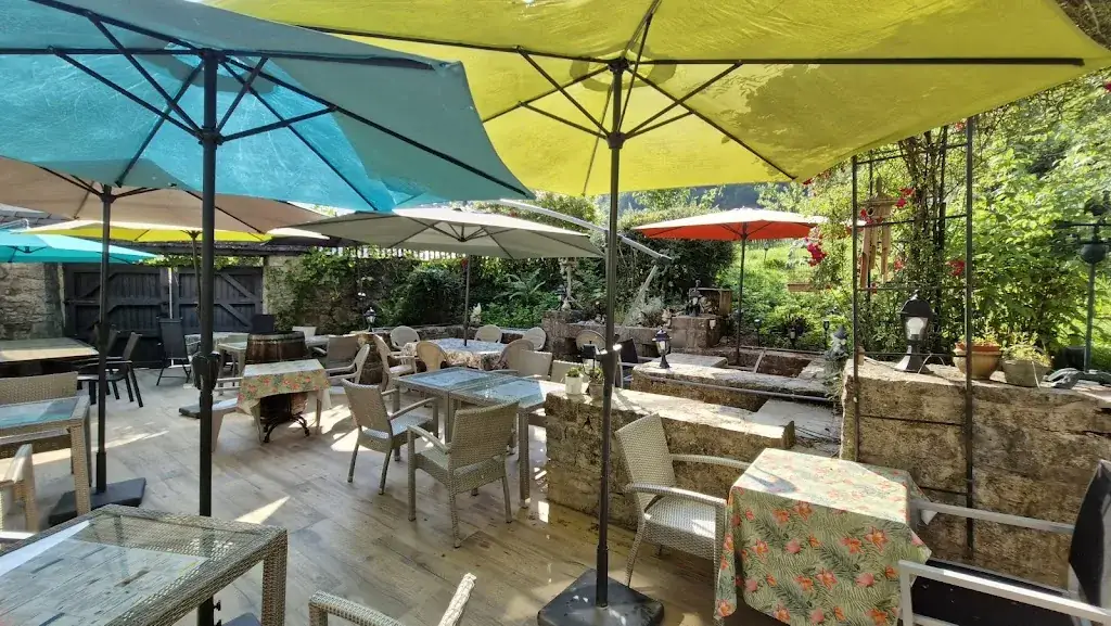 Aux 10 clefs Restaurant in Durbuy