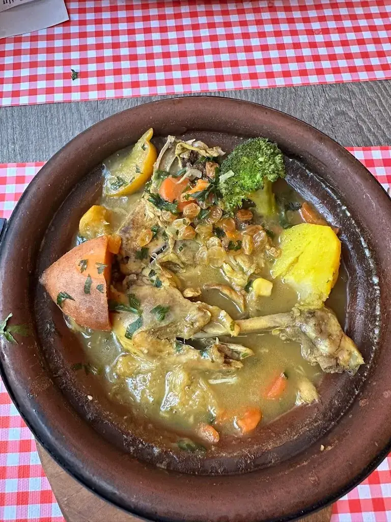 Neha Puthran_Aux Saveurs de Yasmine_Durbuy_review