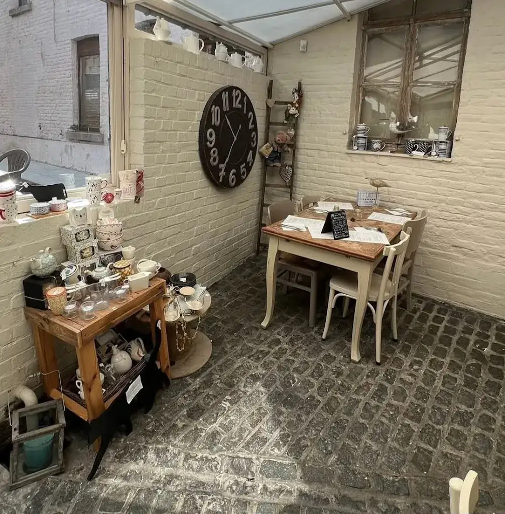 de la tartine à la théière Restaurant in Ellezelles