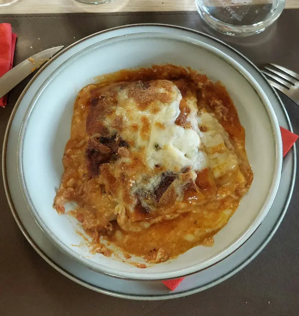 Bernadette Baele_Le Pincemaille_Estinnes_review