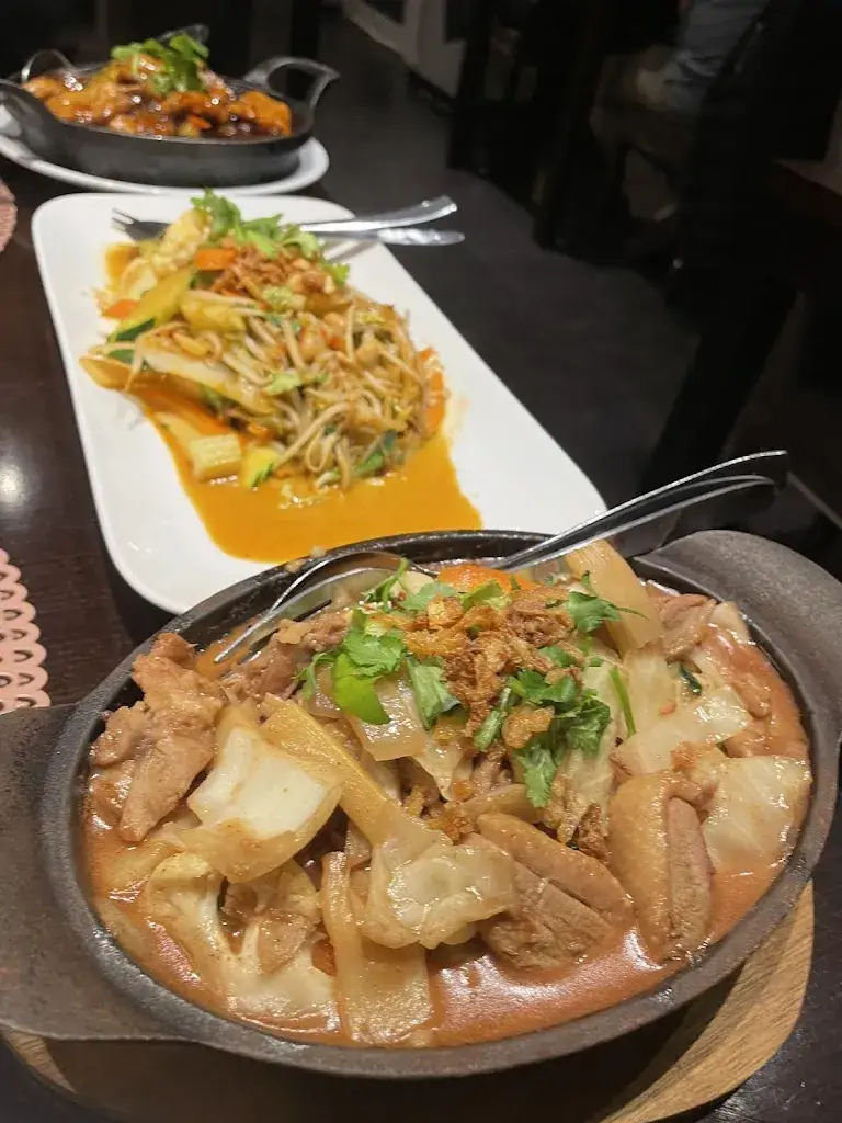 emiliano nicoletti_Le Tamarin_Éghezée_review