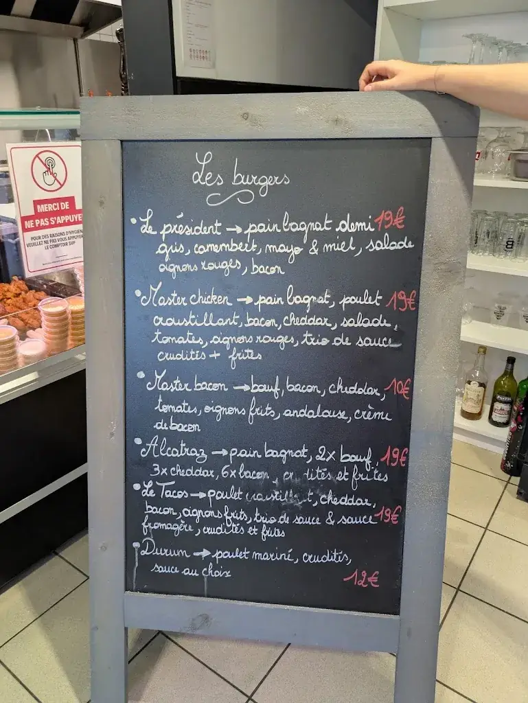 Menü_Friterie Laurent_Éghezée_Bild_1