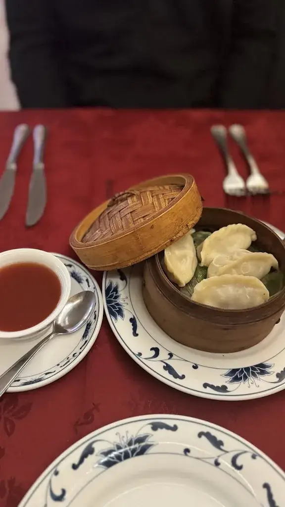 ludovica santomauro_Cascade D'asie_Éghezée_Bewertung