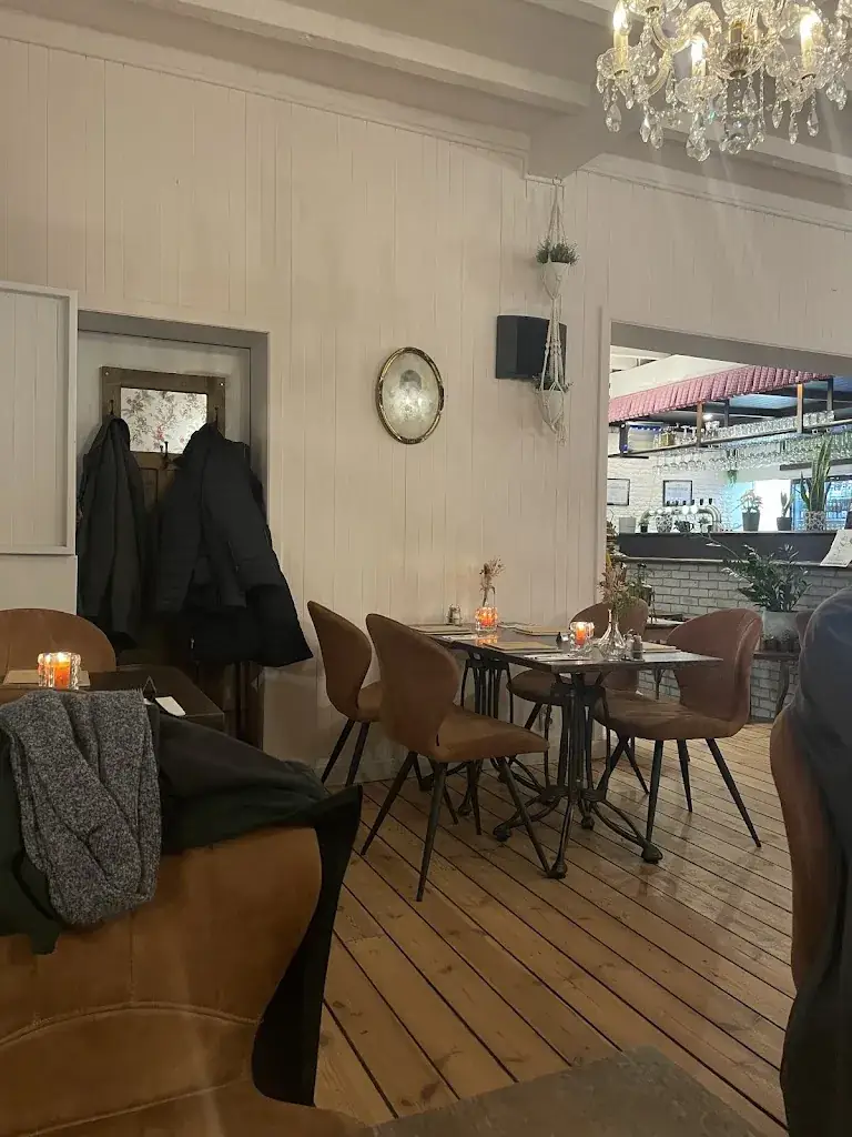 Stefanie Van Mieghem_Bij de Moemoe_Bornem_review