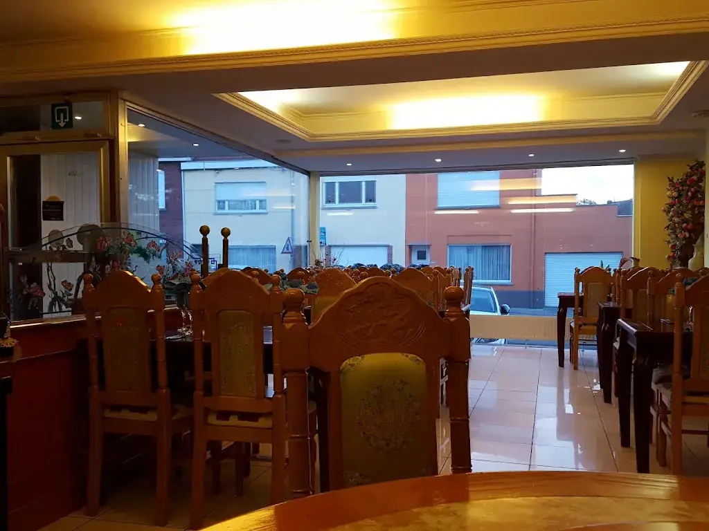 Yang Tsekiang restaurante en Estaimpuis