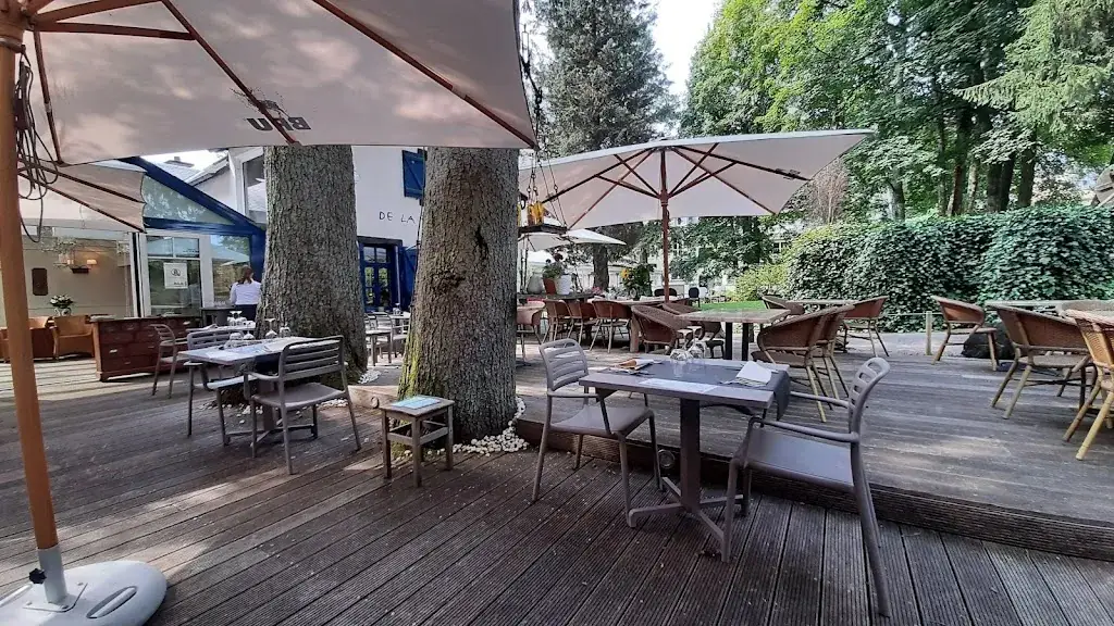 Les Plats Canailles de la Bleue Maison Restaurant in 6720