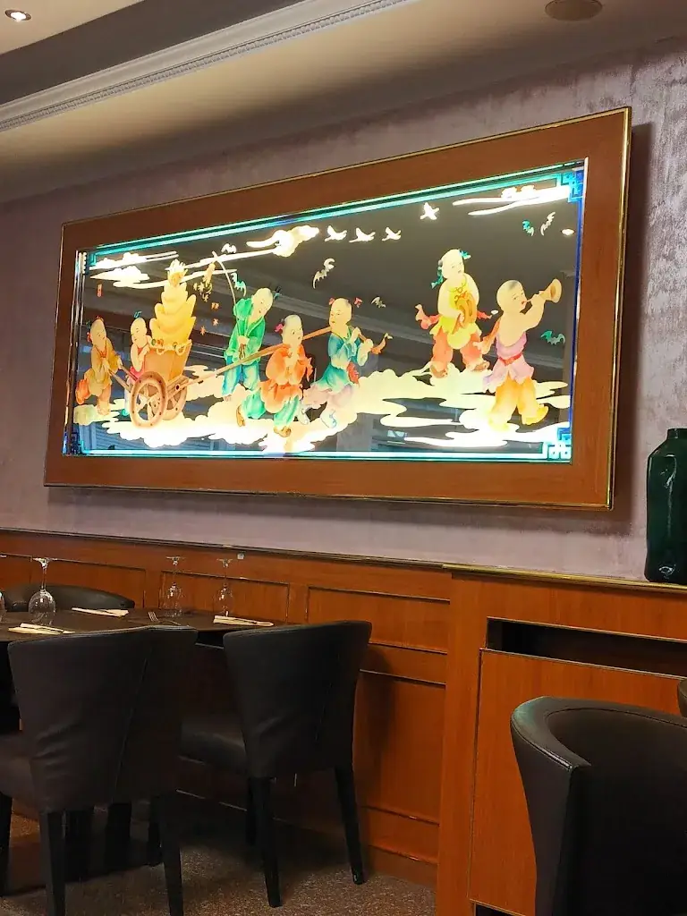 Annie Nanounette_VILLAGE CHINOIS 18_Erquelinnes_avis