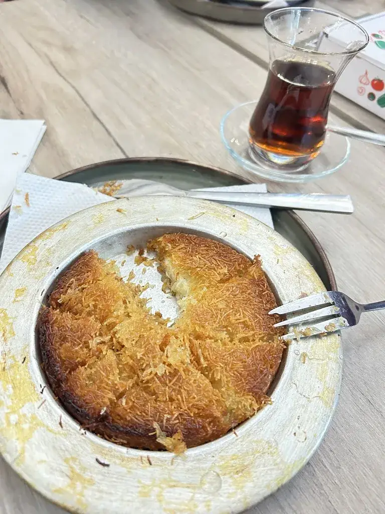 Meet Me_Can pide_Farciennes_Bewertung