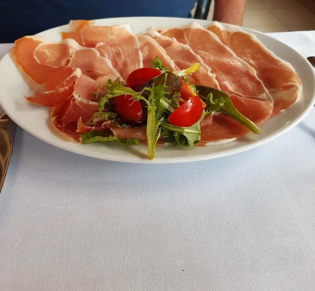 Christiane Soudan_Oud België_Flobecq_review