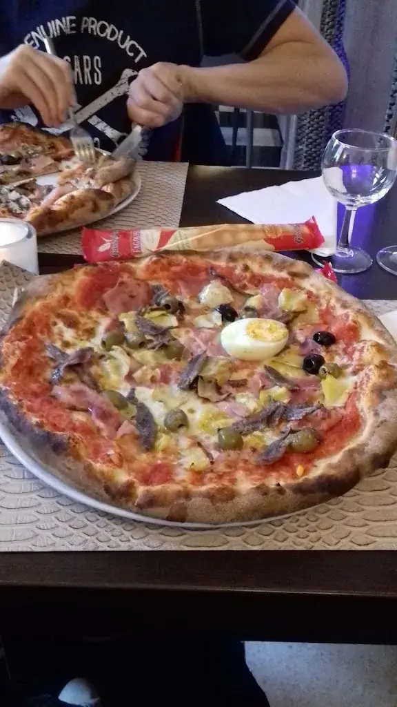 Anne Marie_Soli_Fexhe-le-Haut-Clocher_review