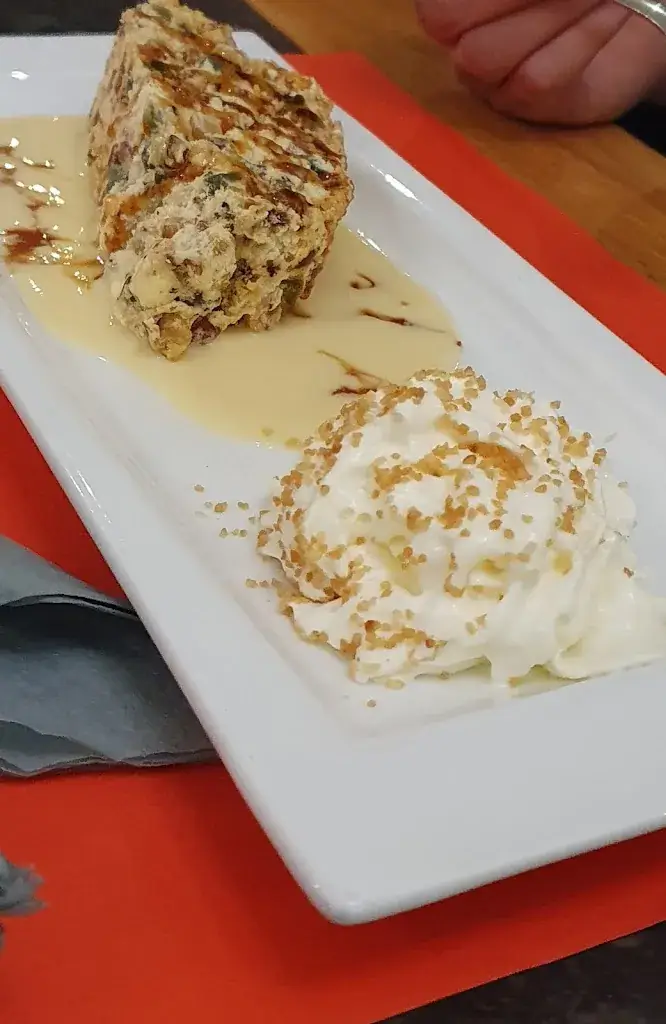 Ziad J. Rached_L'AéRO_Grâce-Hollogne_avis